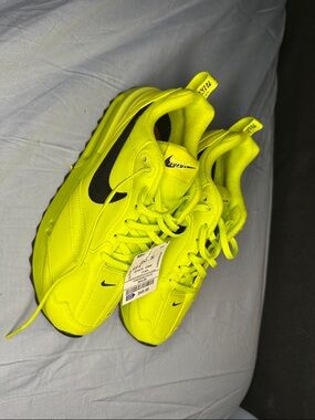 Nike Women’s Neon Green and Black Sneakers (no box)